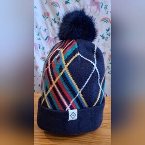 NWOT Vera Bradley Navy Comfy Casual Everyday Winter Beanie Hat Cap w/ PomPom